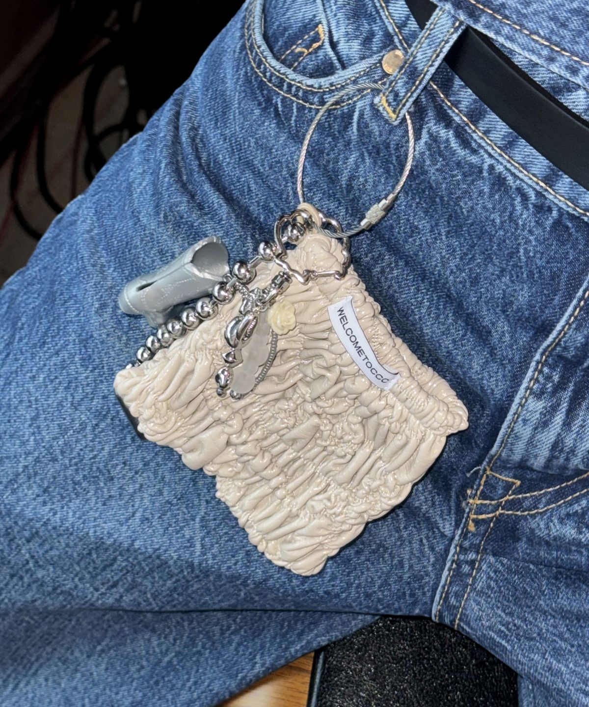 웰컴투씨씨씨(WELCOME TO CCC) Sha-pei Card Wallet (Beige)