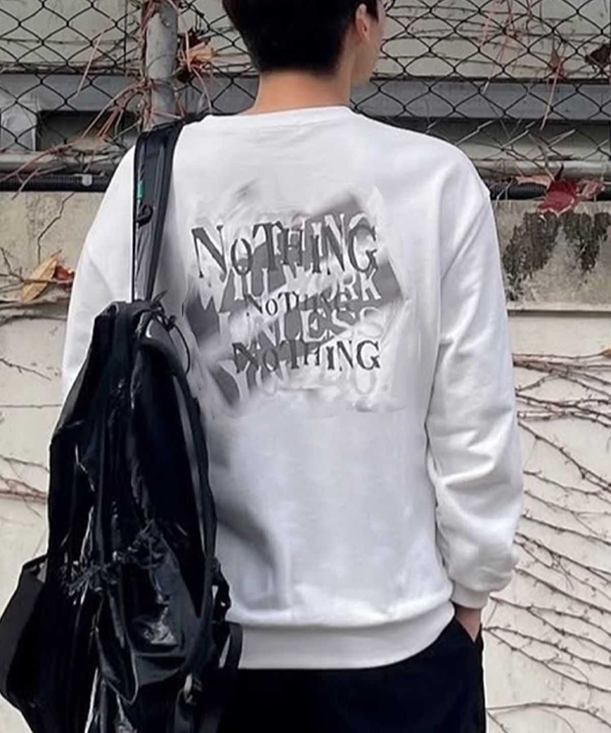 셔터(SHUTTER) NOTHING BLUR  맨투맨 (SLS026) 화이트