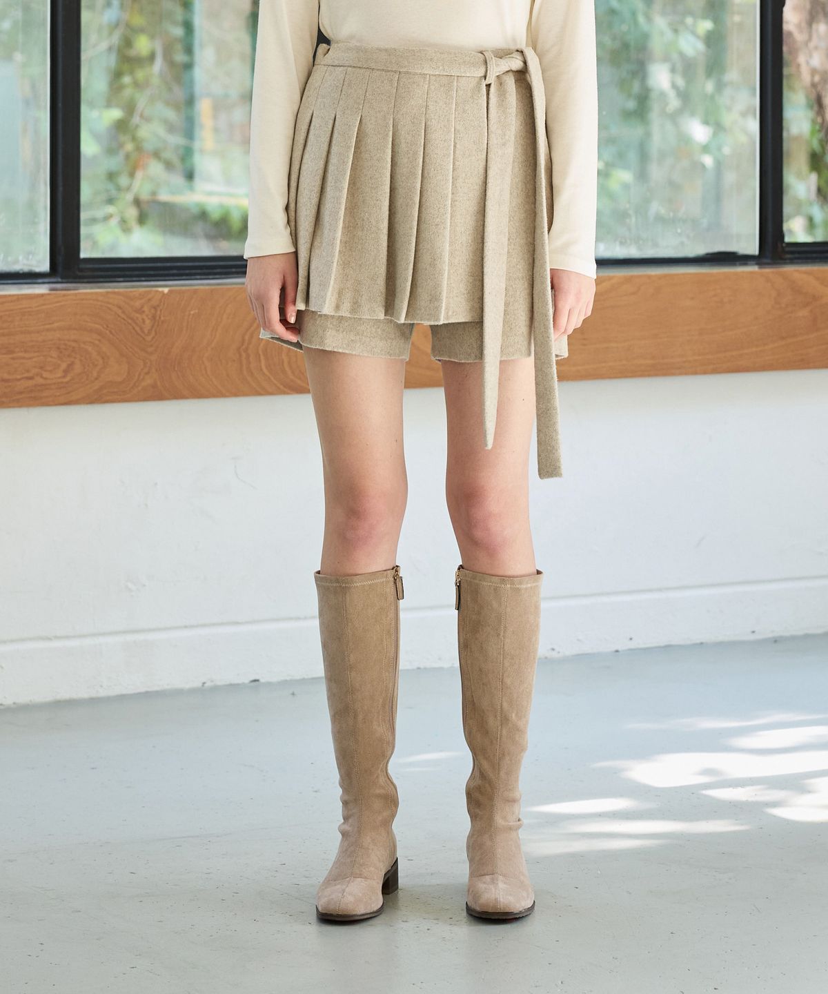 아리킴(ARIKIM) CLASSY HERRINGBONE WOOL SKIRT PANTS / IVORY