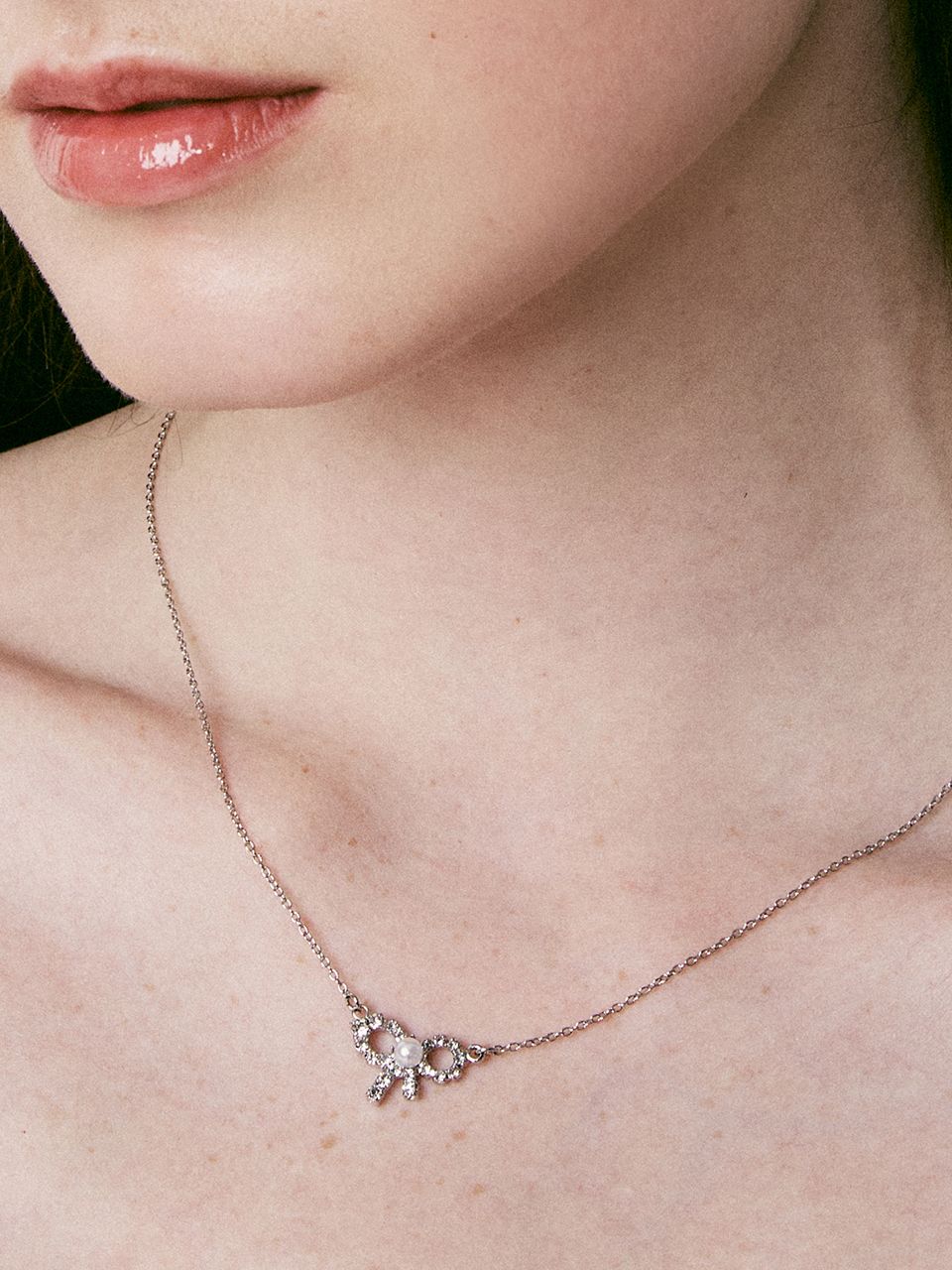 VINTAGE HOLLYWOOD☆petit twinkle ribbon pearl necklace MUSINSA公式 | VINTAGE HOLLYWOOD Petit Twinkle Ribbon Pearl
