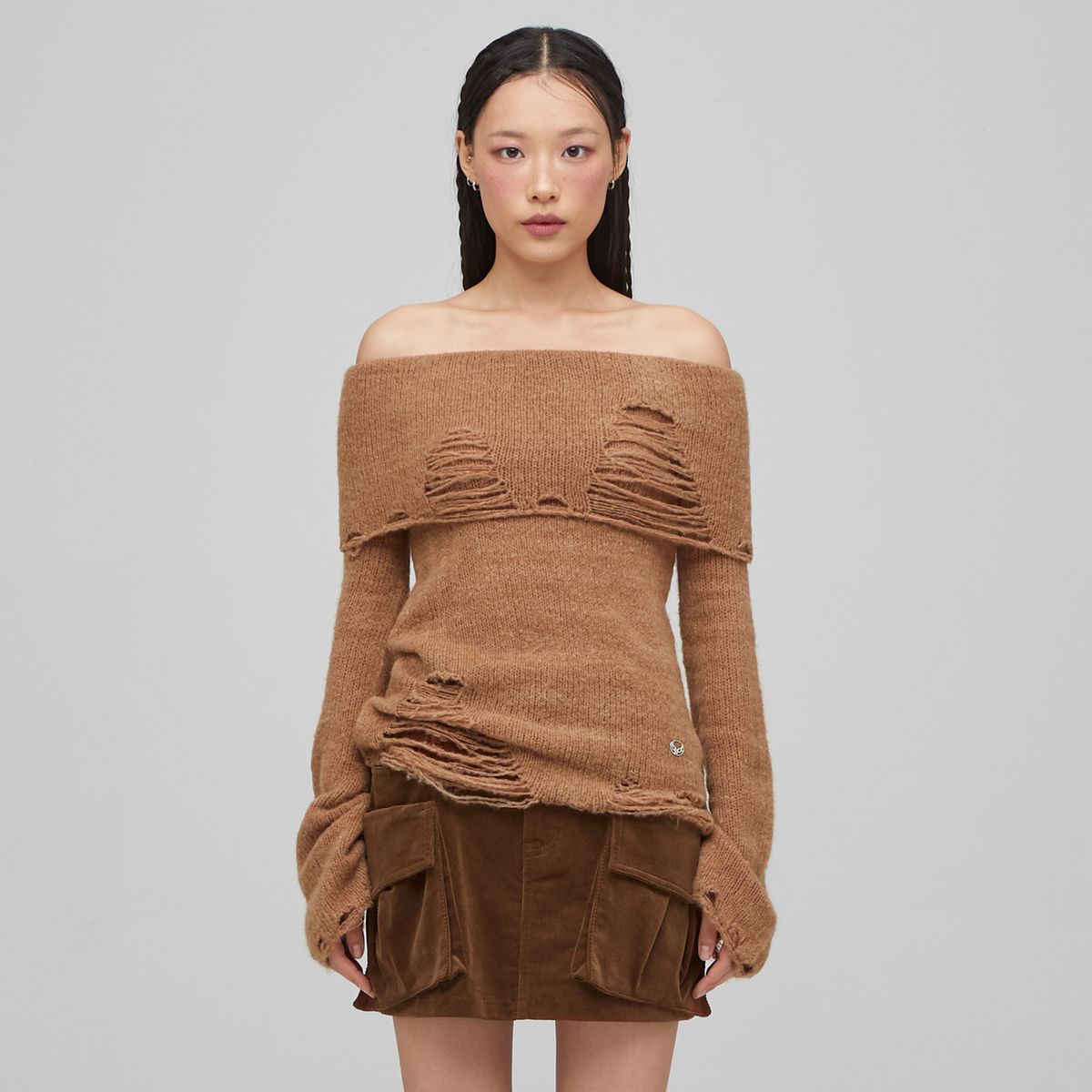 라라폭스(LALAFOX) KNIT OFF-SHOULDER SLIM KNIT CAMEL BQ4KL009