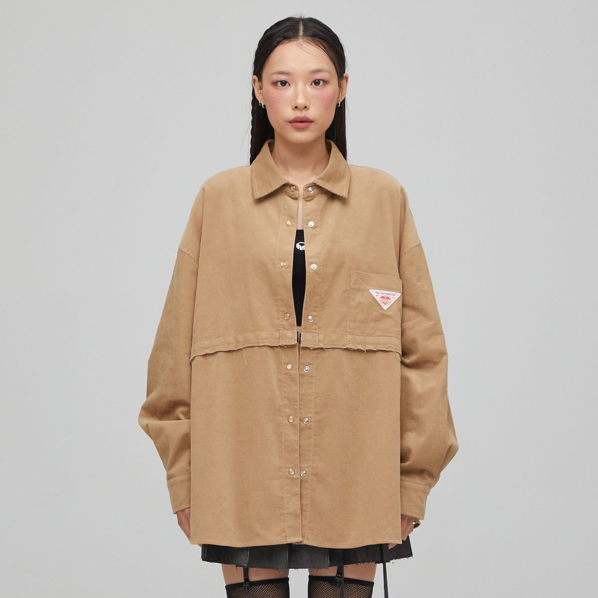 라라폭스(LALAFOX) OVERSIZED CORDUROY DETACHABLE SHIRT CAMEL BQ4CB003