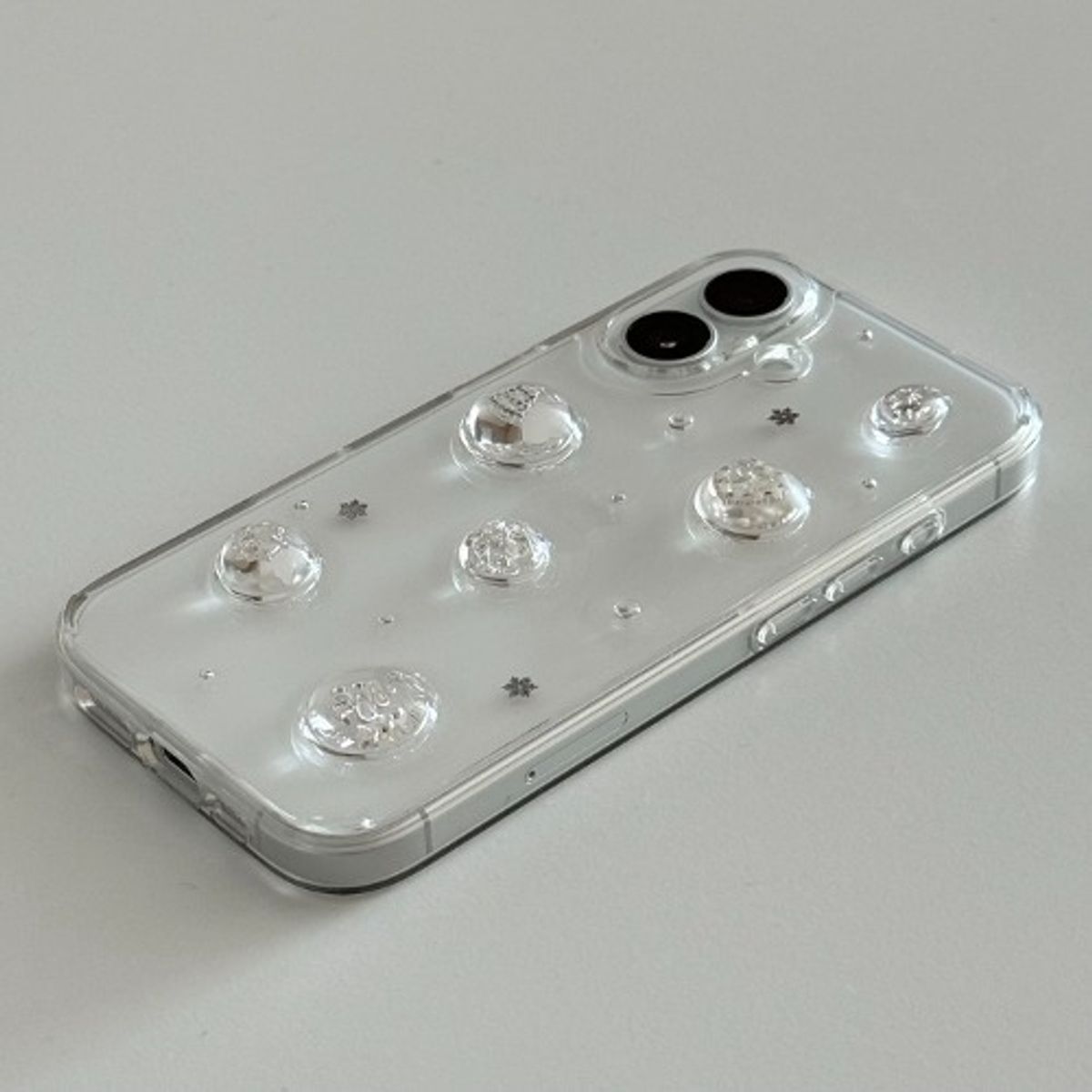 크림비(CREAMBEE) silver christmas case 아이폰17 프로