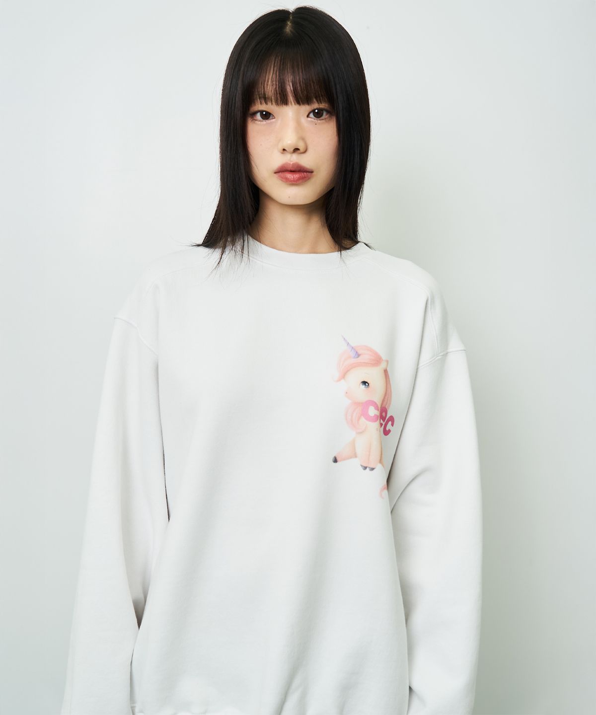 챈스챈스(CHANCECHANCE) CEC GRAPHIC LOGO SWEATSHIRT(WHITE/기모)