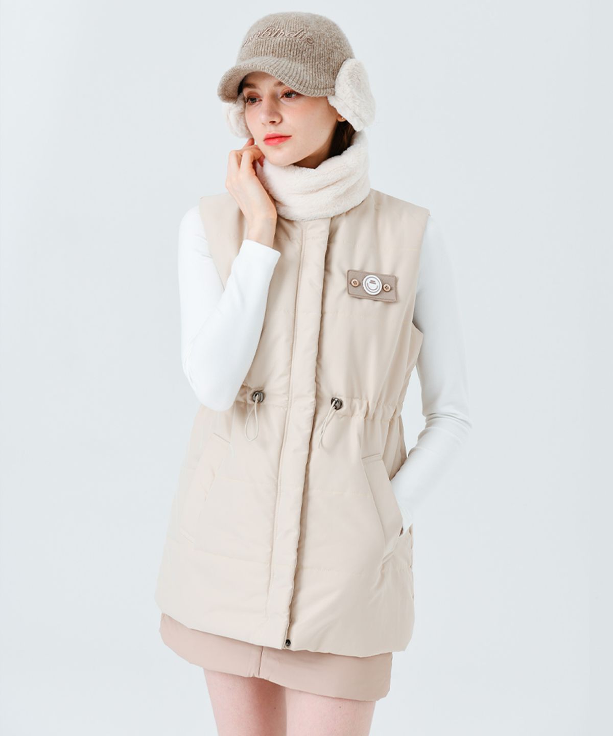 몽버디 골프(MONBIRDIE GOLF) 마틴 스트링 패딩 하프 베스트 L.BEIGE