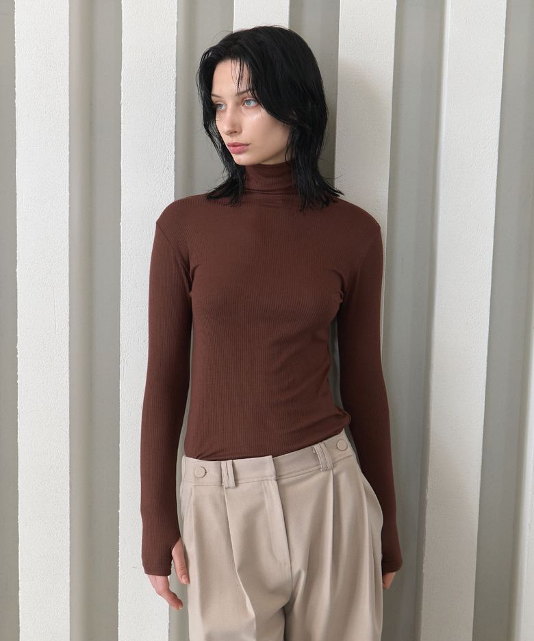 Modal Span Hand Warmer Turtleneck Brown