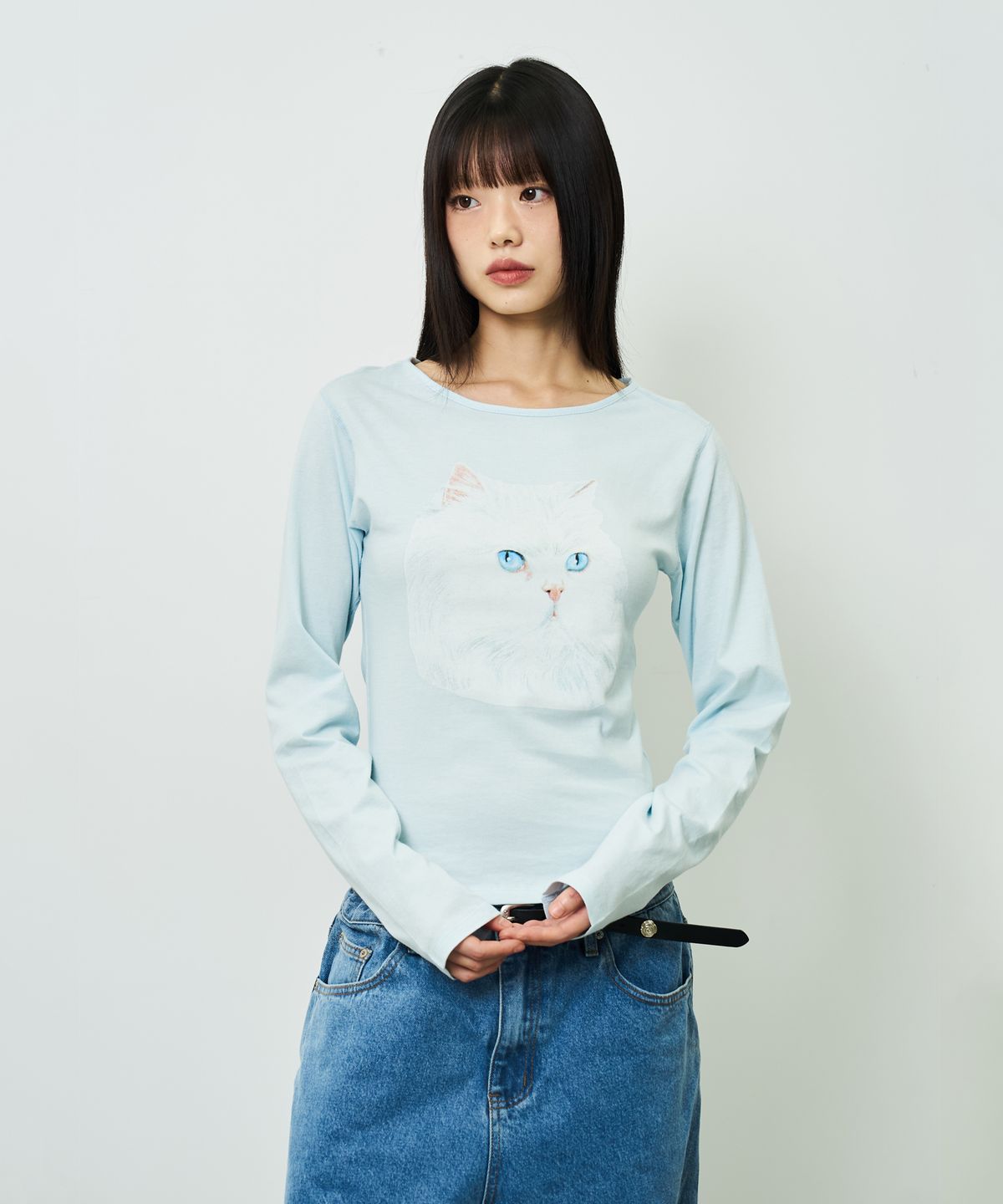 챈스챈스(CHANCECHANCE) CAT PRINTED WOMAN LONGSLEEVE T-SHIRT