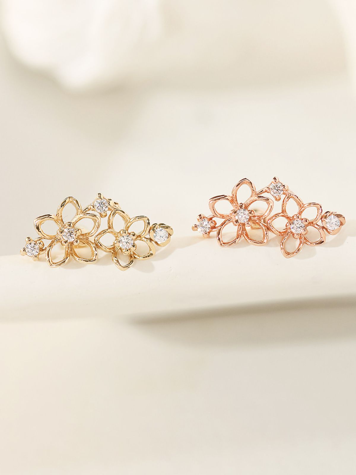 미니멀피어싱(MINIMALPIERCING) 14K 트윈 플라워 피어싱 귀걸이
