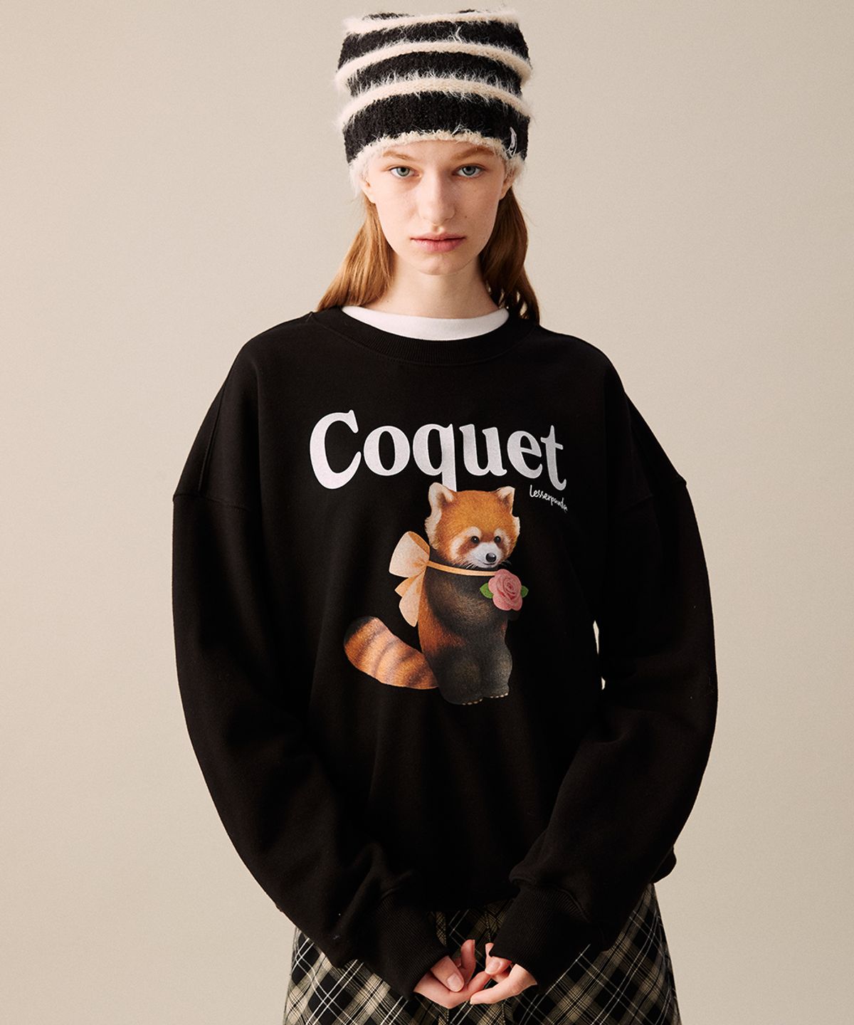 코케트(COQUET) [OVER-FIT] THE PROPOSAL LESSER PANDA SWEATSHIRT BLACK