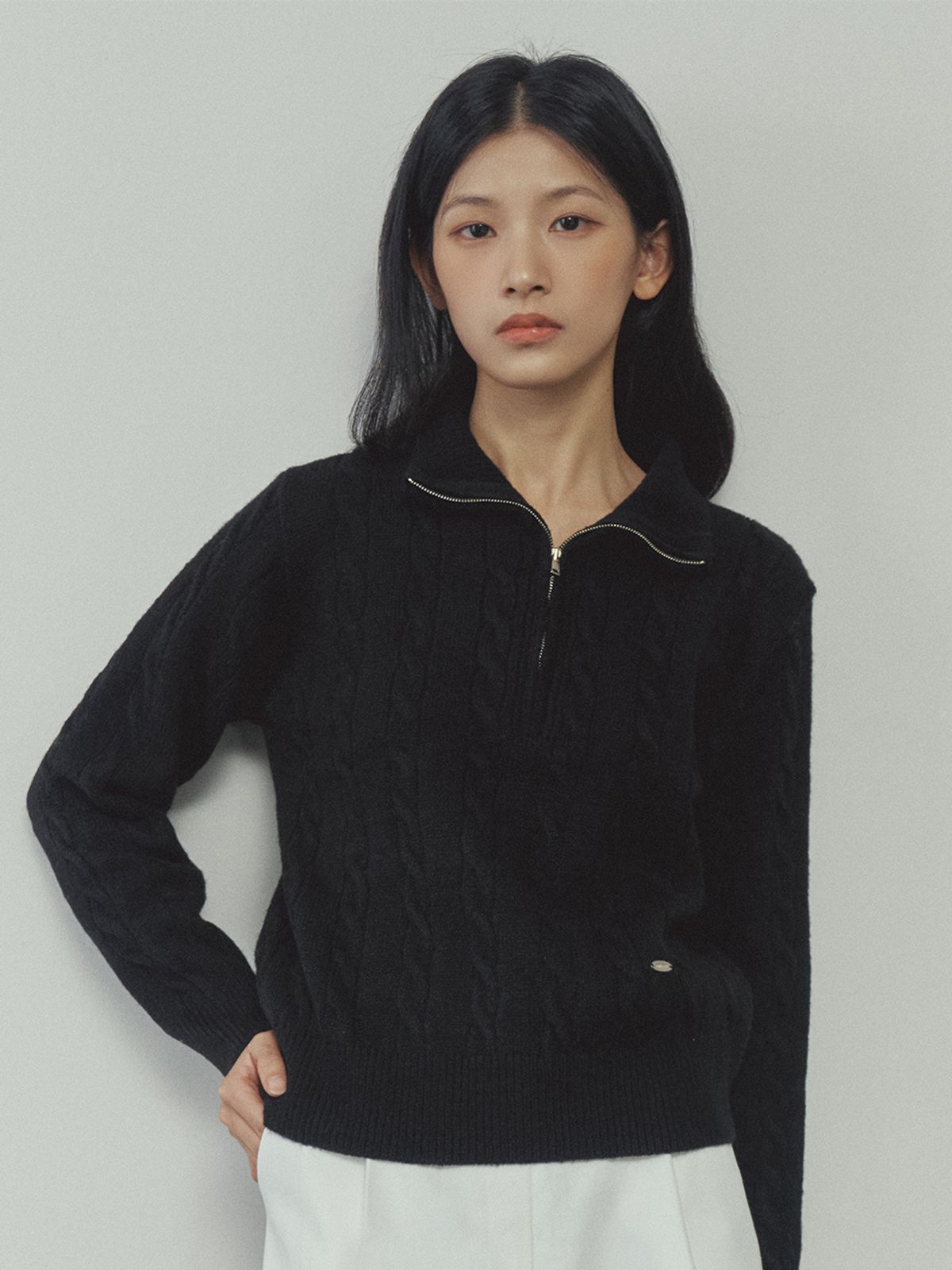 지앤지비(GNGB) 리브드 하프집업 스웨터_Black