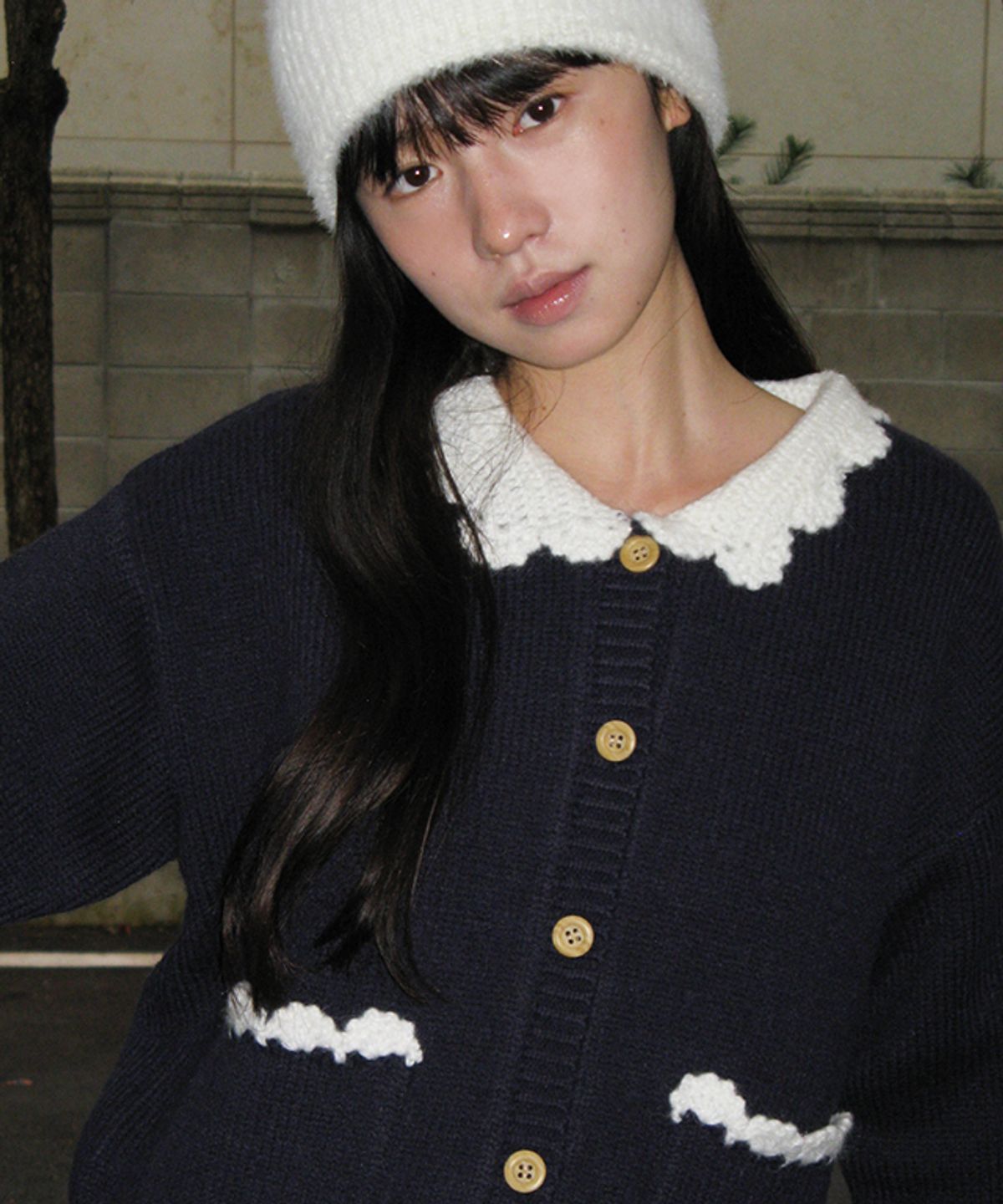 론론(RONRON) WAVY COLLAR POCKET HANDMADE KNIT CARDIGAN NAVY
