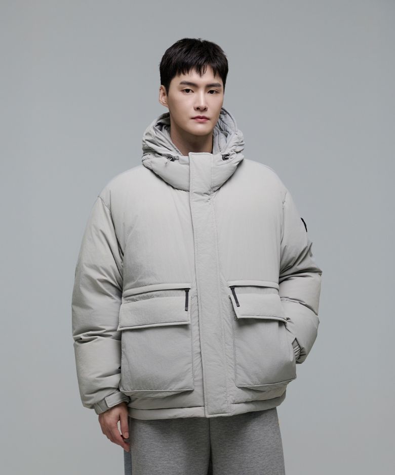 N244UDW100 쿠온 아웃포켓 구스 다운 점퍼 ICE GREY