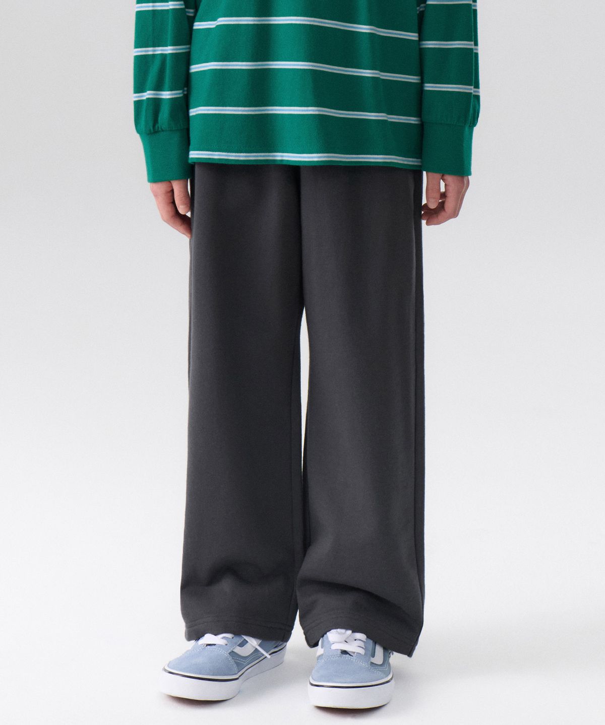 무신사 스탠다드 키즈(MUSINSA STANDARD KIDS) 라운지 스웨트 팬츠 [다크 그레이]