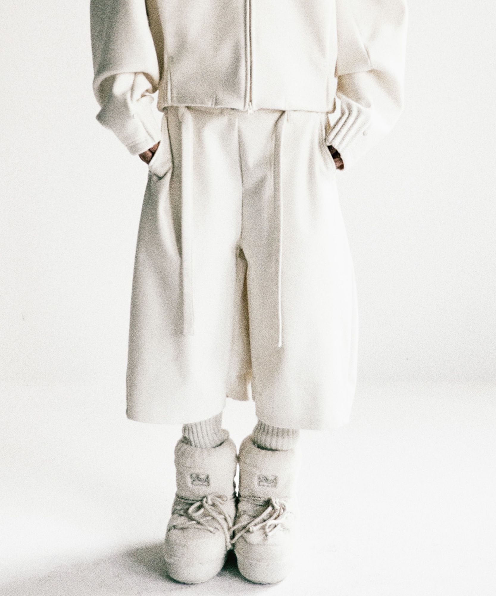 ★韓国人気★BADBLOOD★Beyond Soft Bermuda Pants MUSINSA公式 | BADBLOOD Beyond Cash Soft Bermuda Pants - Cream