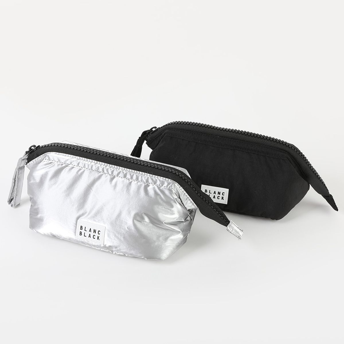 블랑블랙(BLANCBLACK) 스트랩 파이핑 다용도 화장품 멀티 파우치
