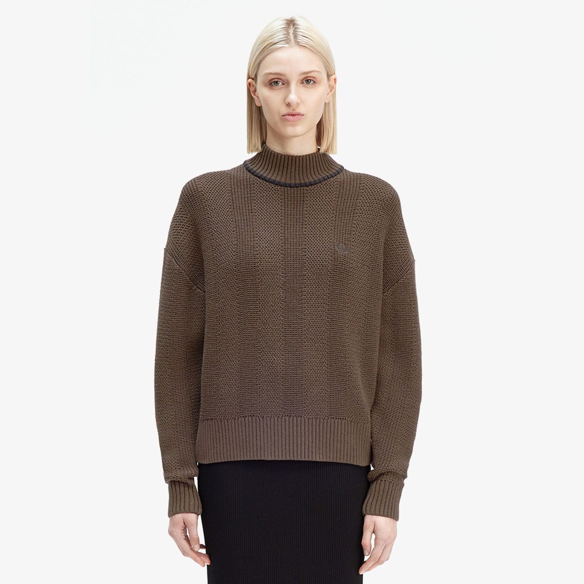 프레드페리(FRED PERRY) [Womens] 텍스쳐드 모크넥 니트 - 번트토바코 AFPF2438137-Q21