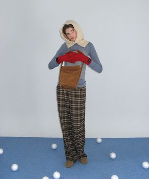 beaker bag (suede camel)