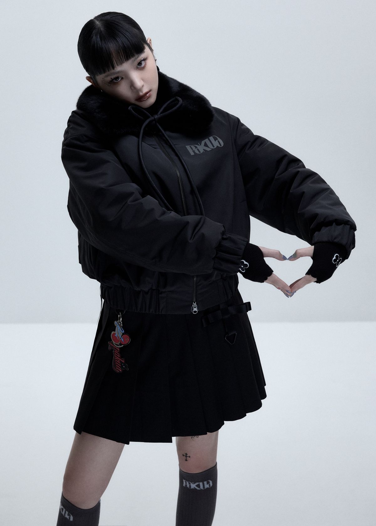 파쿠아(PAKUA) FUR COLLAR BOMBER JACKET_BLACK