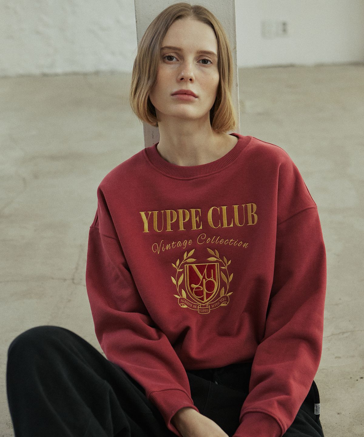 엽페(YUPPE) FLAG SWEATSHIRT_RED