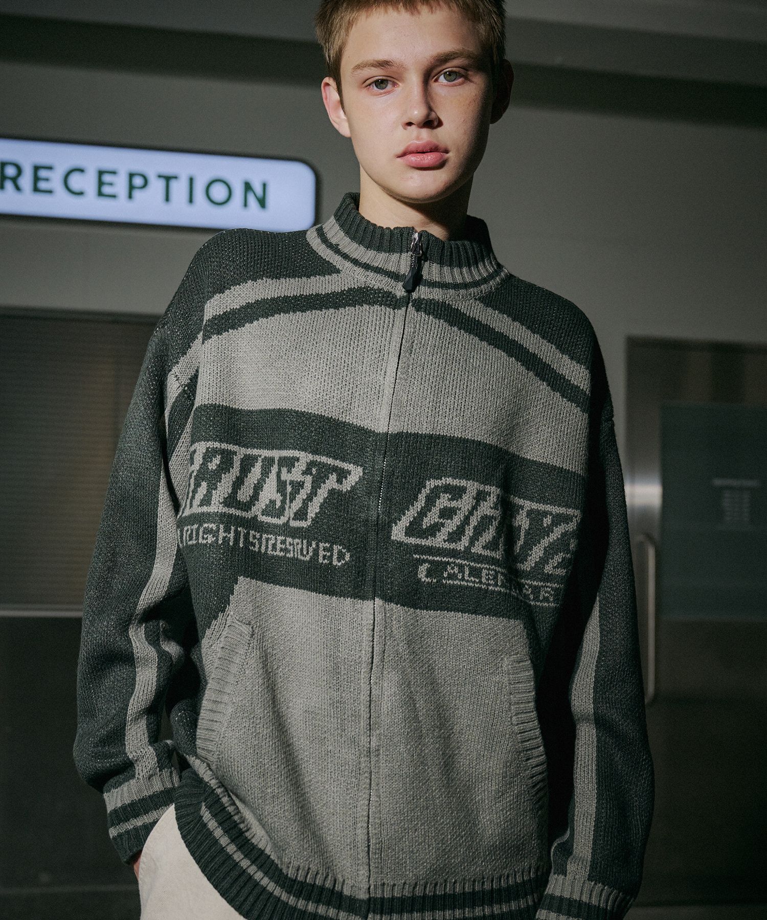 アウターその他 CPGN STUDIO_COMPAGNO 2WAY TRUST CITY zip-up knit navy Knit Zip Jacket - Black
