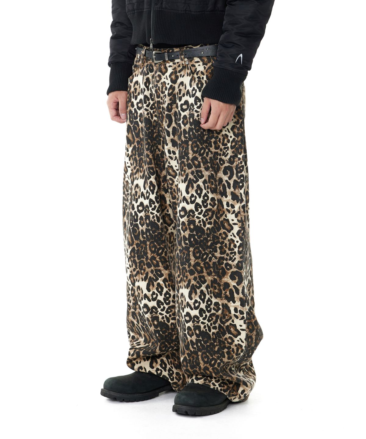 아캄(AAKAM) Leopard Pattern Cotton Pants (Brown)