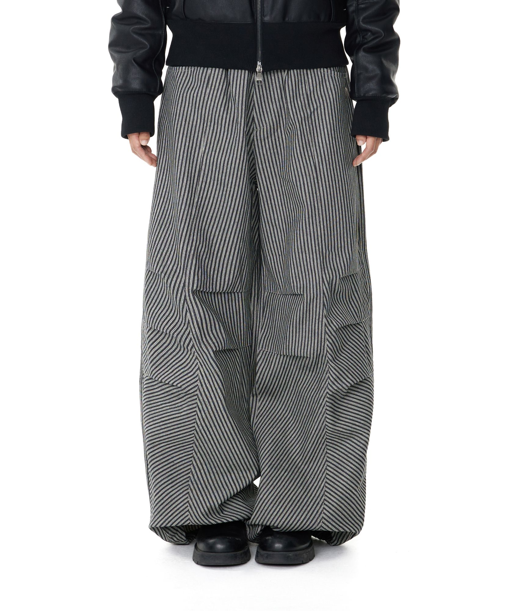 ◆AAKAM◆ Knee Pintuck Stripe Denim Pants Black MUSINSA公式 | AAKAM Knee Pin-tuck Stripe Denim Pants (Black)