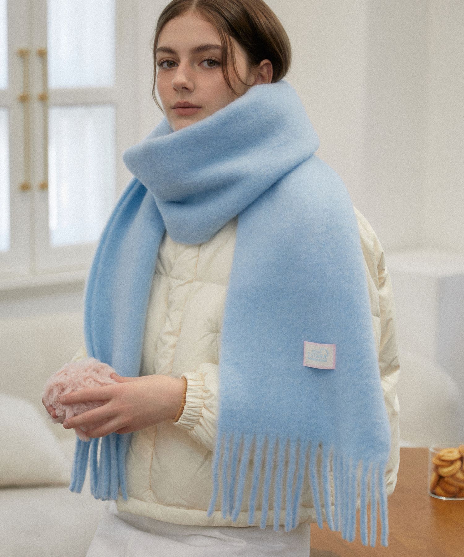 MUSINSA | TATIANA Soft Fluffy Wool Blended Muffler MF8109