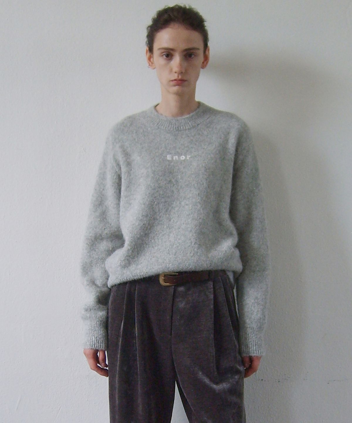 엔오르(EN OR) [ALPACA 59%] LOGO ESSENTIAL KNIT PULLOVER - GREY