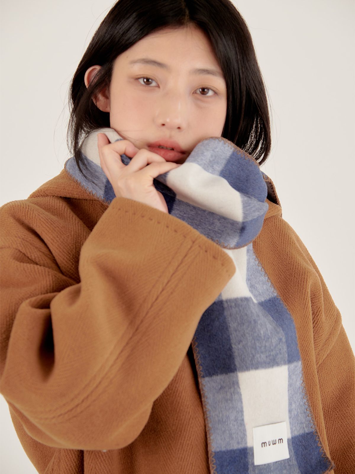 무음(MUWM) 리버시블 체크 머플러 Reversible Check Muffler (Blue Brown)