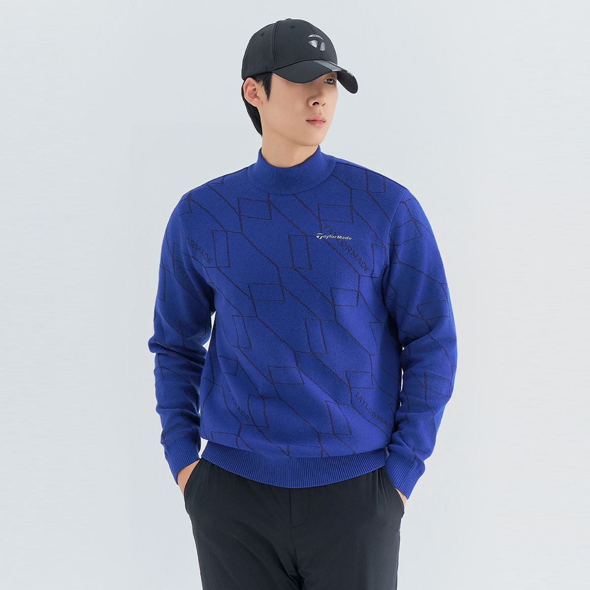 테일러메이드 어패럴(TAYLORMADE APPAREL) 남성 패턴물 하이넥 니트 TSN-41HG22-907