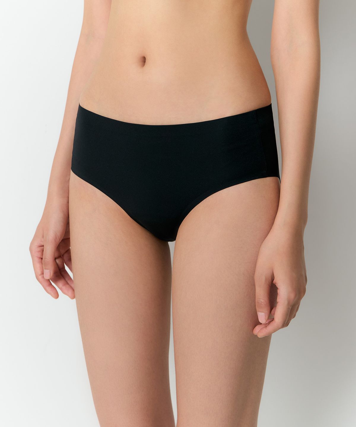 무신사 스탠다드 우먼(MUSINSA STANDARD WOMAN) 우먼즈 심리스 팬티 [블랙]