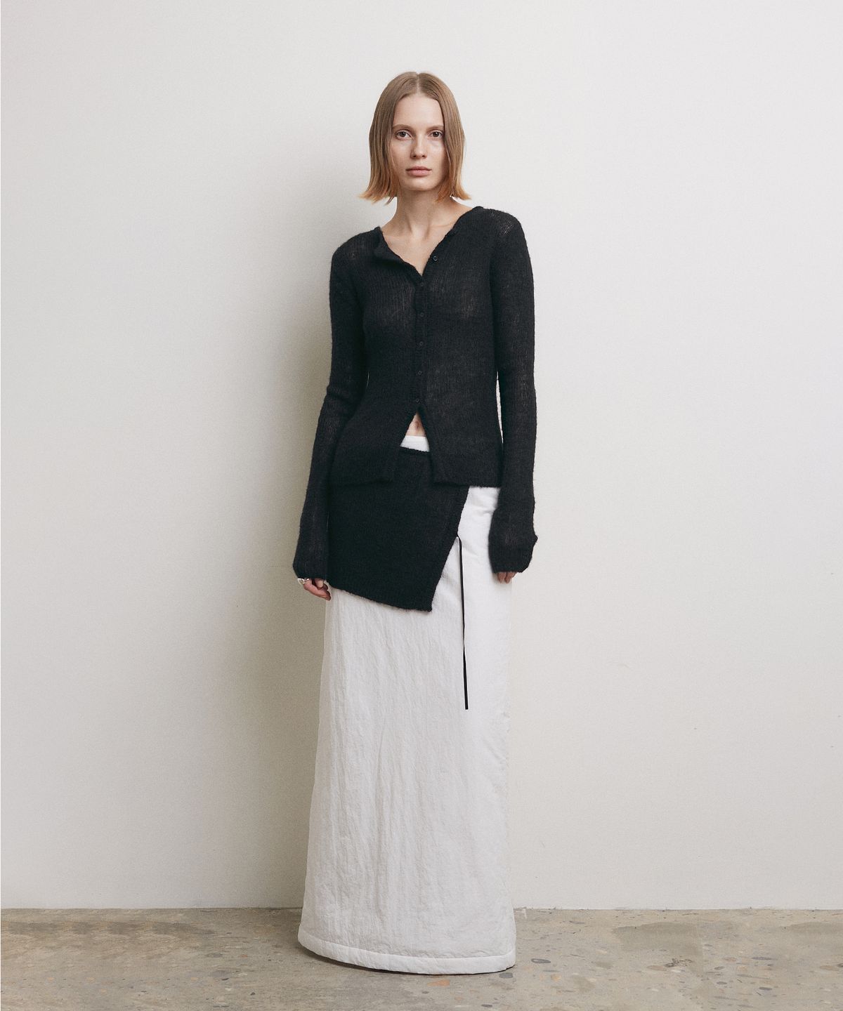 로우타이드(LOW TIDE) PADDING MAXI SKIRT [WHITE]