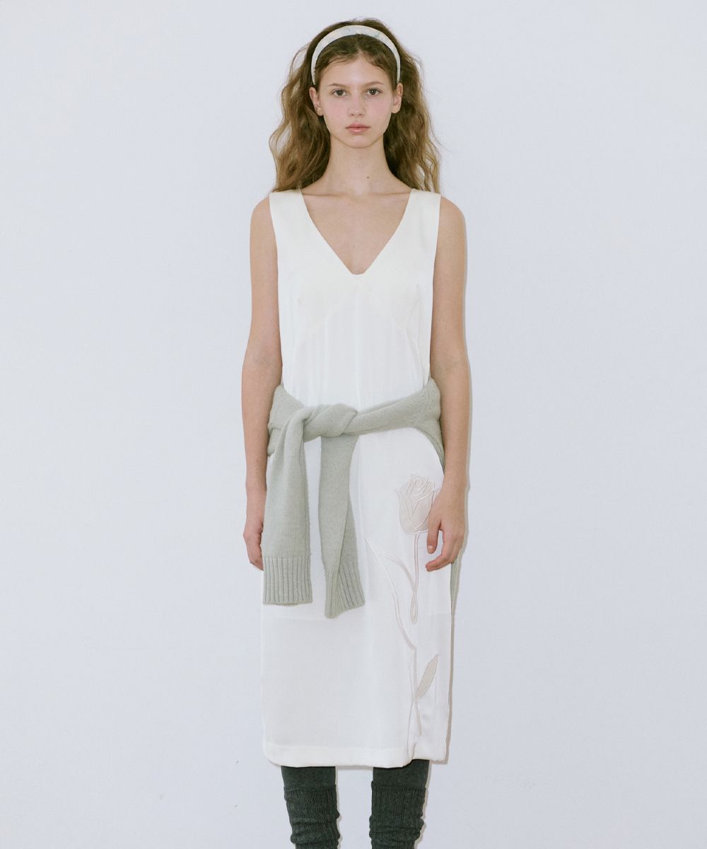 【Sinoon】★ 韓国人気 ★ V-Neck Rose Dress ★ 2 COLOR SINOON
