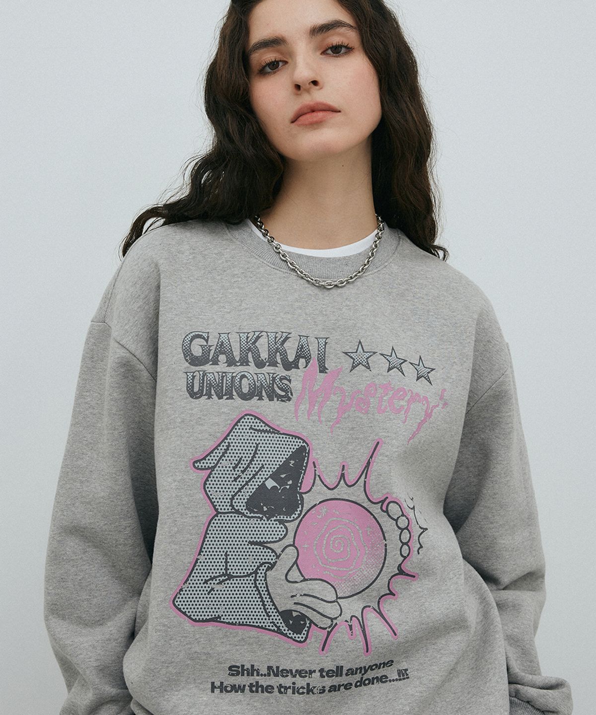 가까이 유니언즈(GAKKAI UNIONS) 미스터리 위자드 맨투맨 그레이