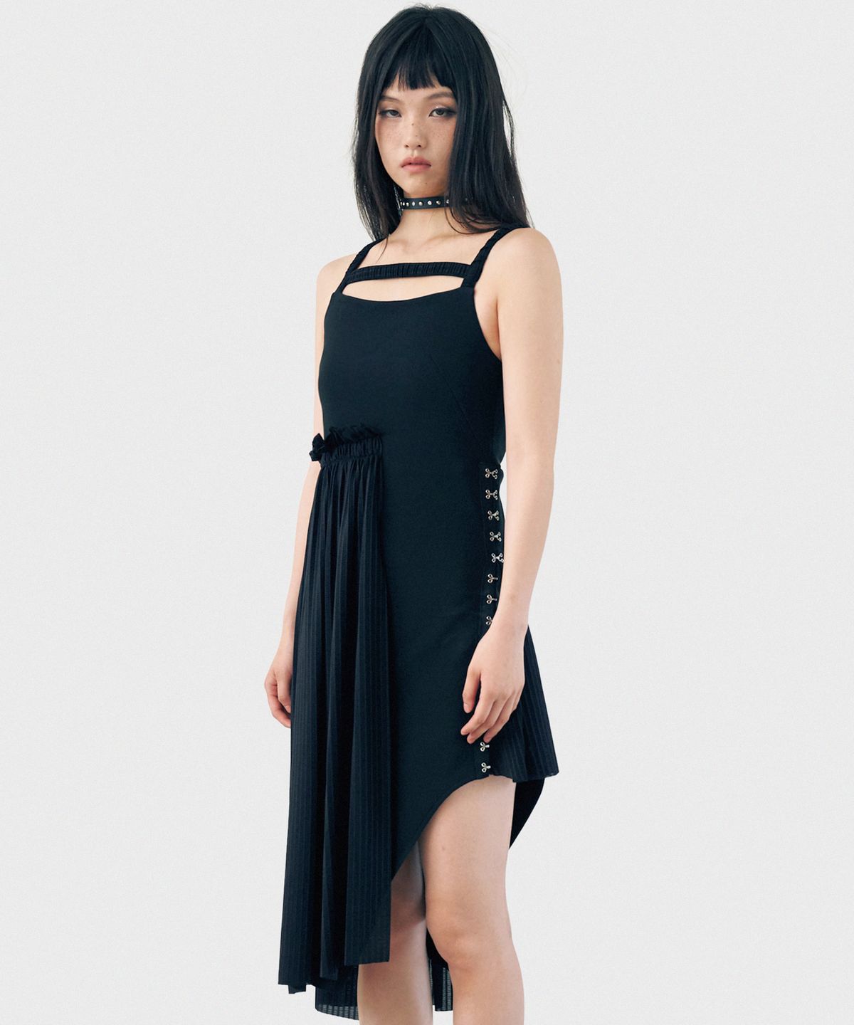 닐링(NILLRING) D06.00 Hook Point Dress_Black