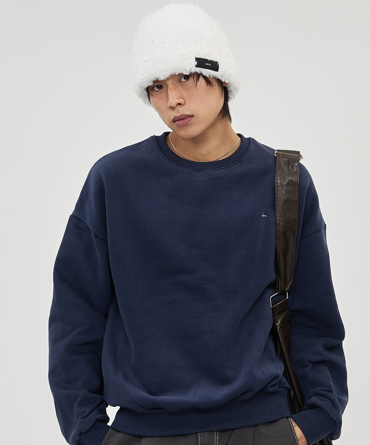 에이본(THE-ABON) 부들 퍼 비니 화이트