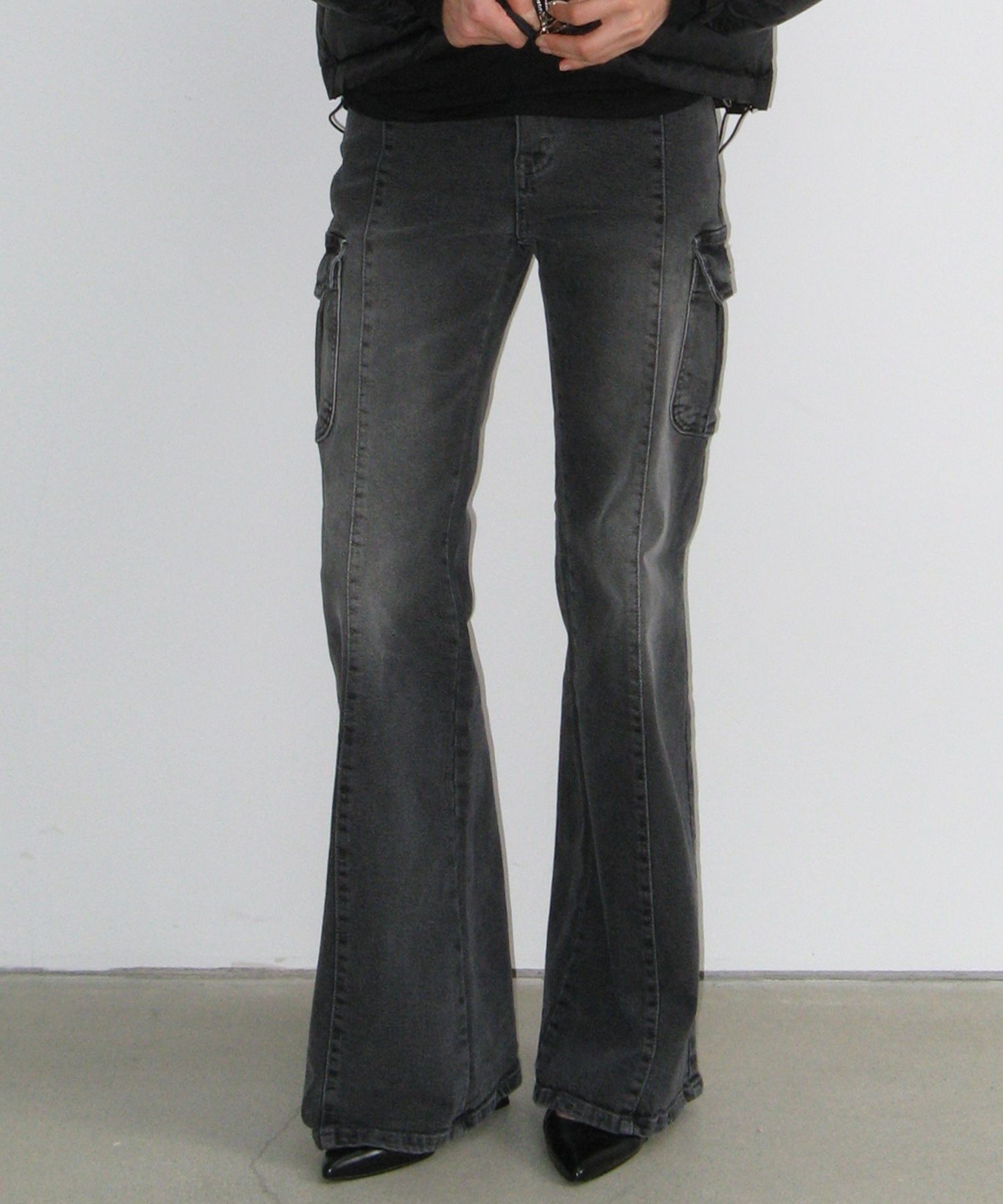 MUSINSA | ROCKCAKE Cargo Bootcut Jeans - Black