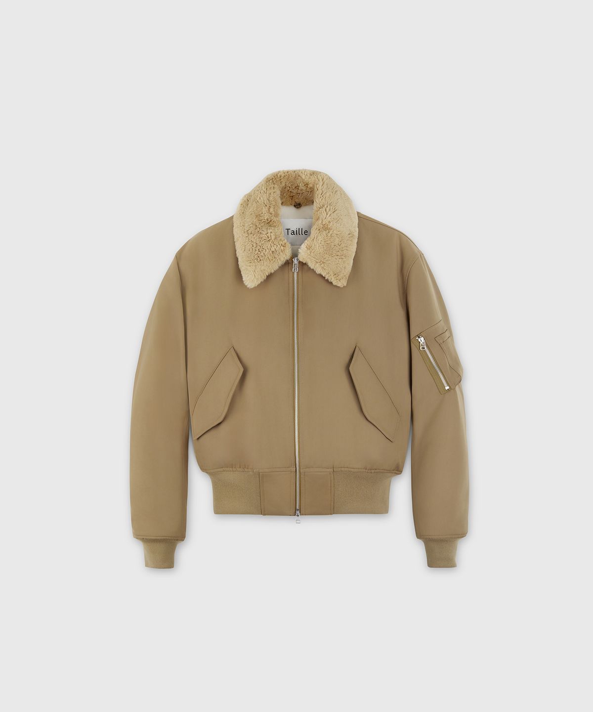 타일레(TAILLE) ENVOY SHEARING SHORT PARKA IVY KHAKI