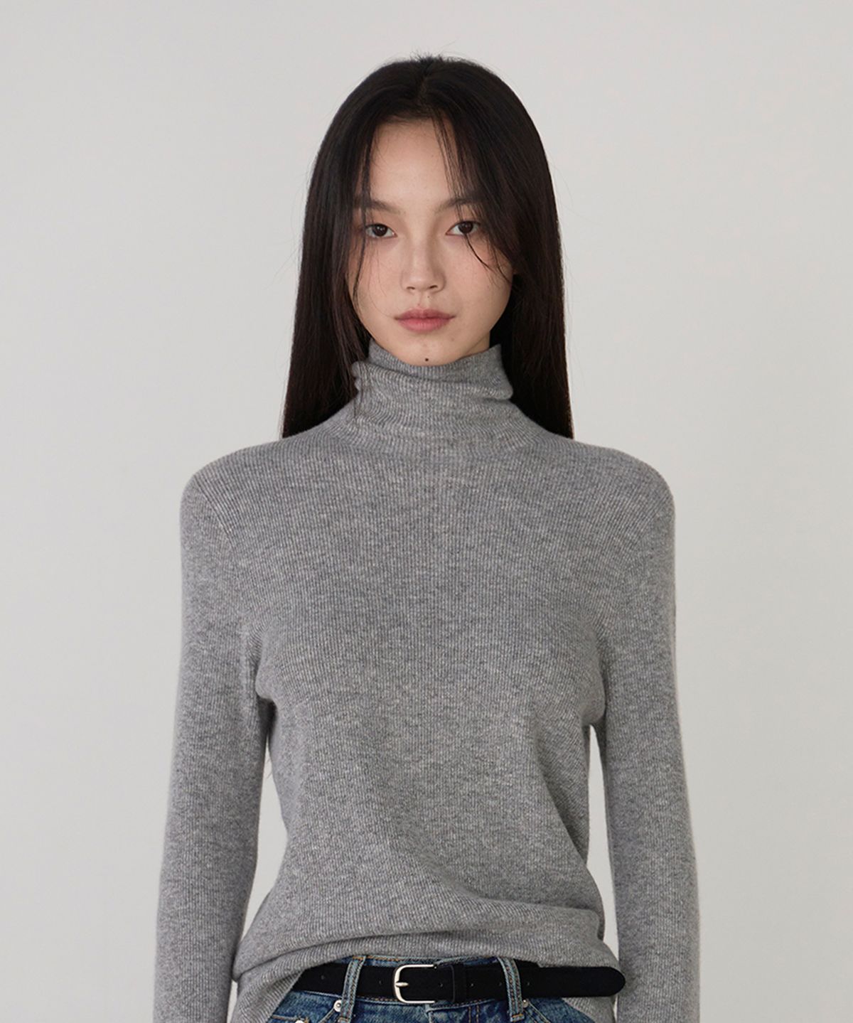 더마고(THEMARGOT) CASH HOLGAMENT TURTLENECK KNIT (GRAY)