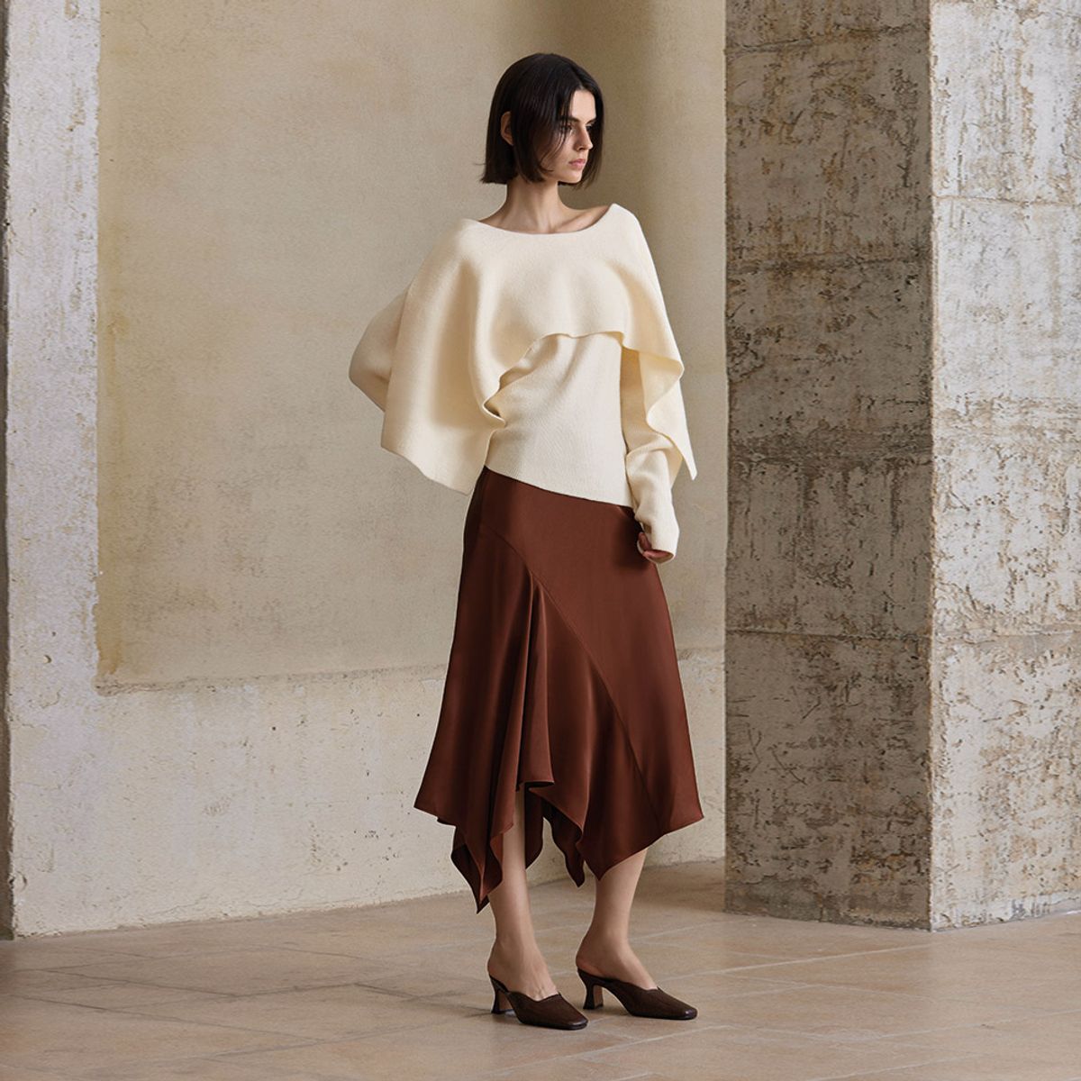 와이와이아이엠(YYIAM) YY_Irregular hem silky skirt_2color