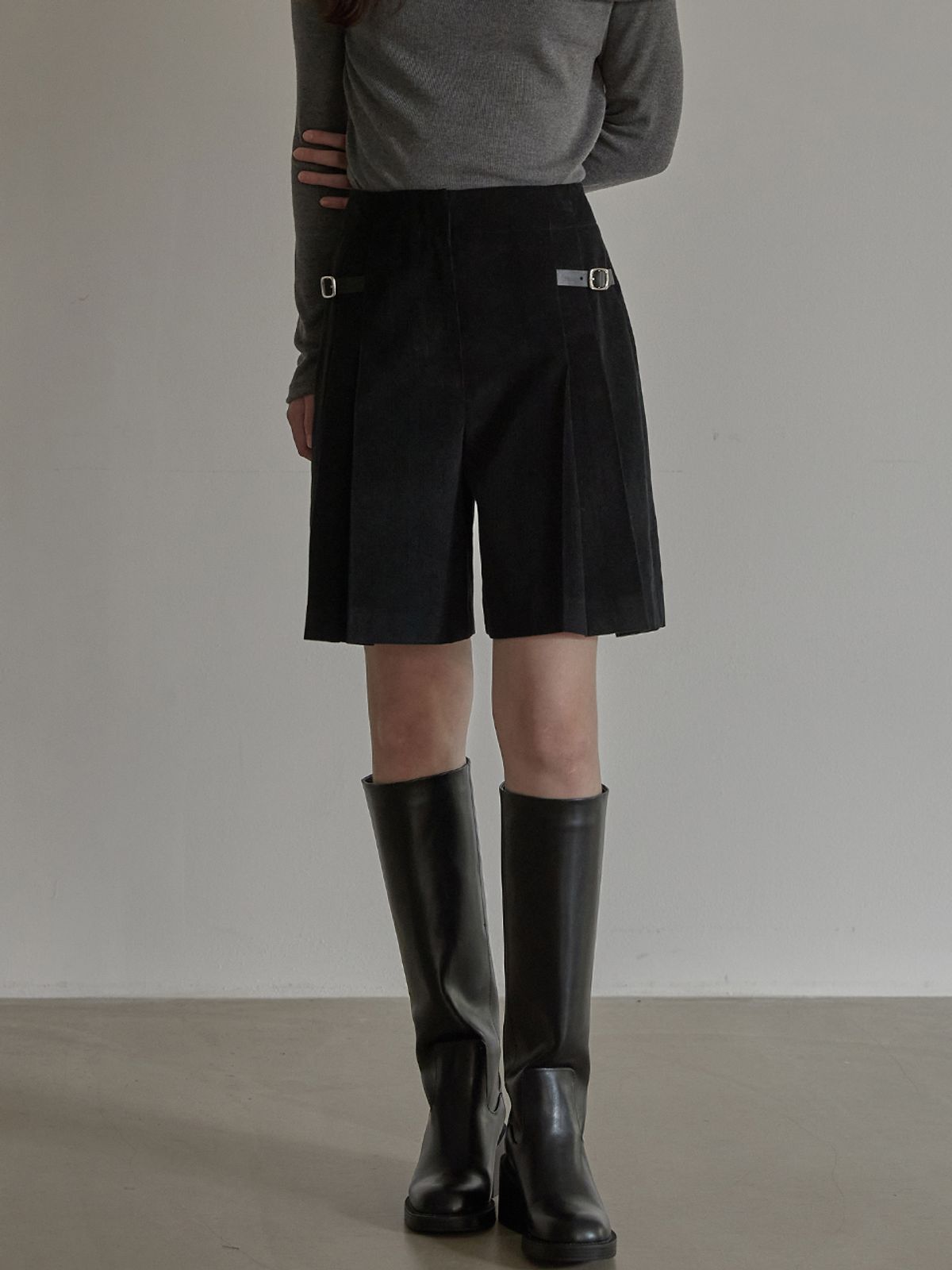 비뮤즈맨션(BEMUSE MANSION) Corduroy skirt pants - Black