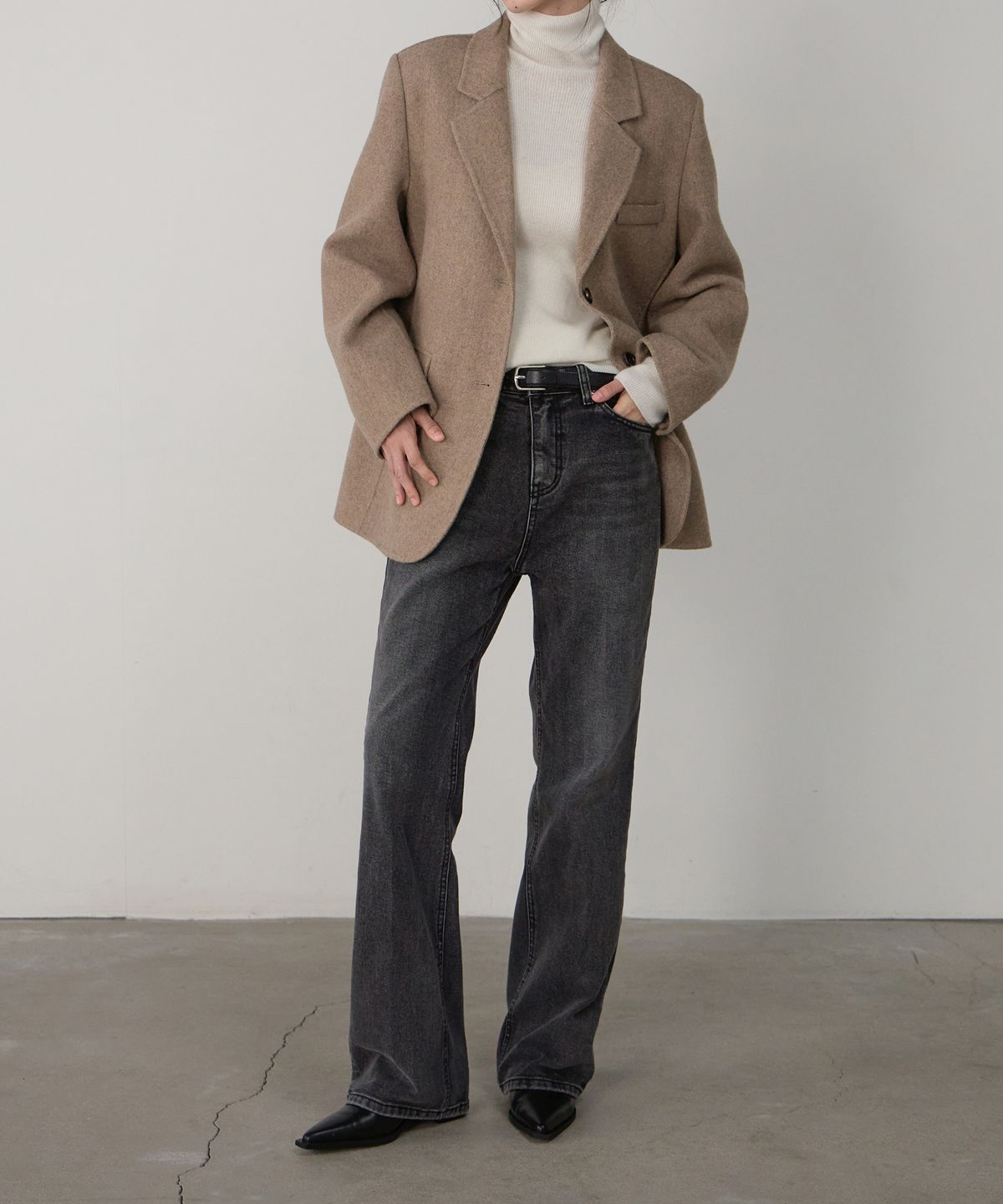 더마고(THEMARGOT) FLEECE FRONT WRINKLE DENIM (BLACK)
