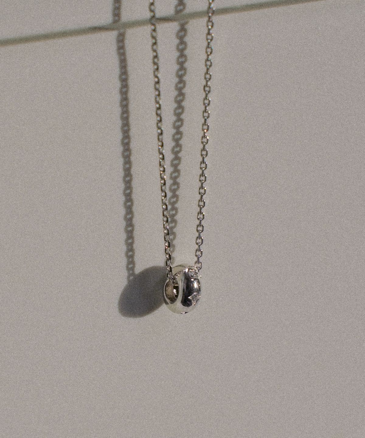 포스트루드(POSTLUDE) [SILVER] MINI STARRY DONUT P NECKLACE