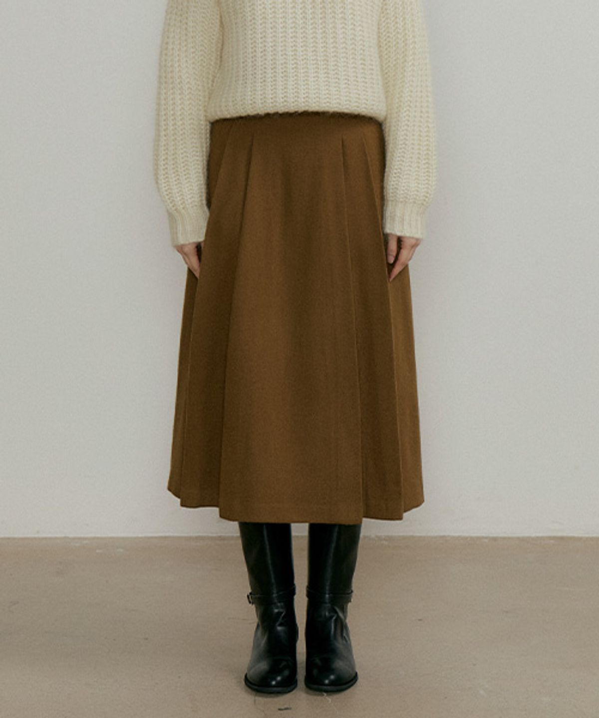 링서울(LINGSEOUL) lambs wool two tuck skirt-brown
