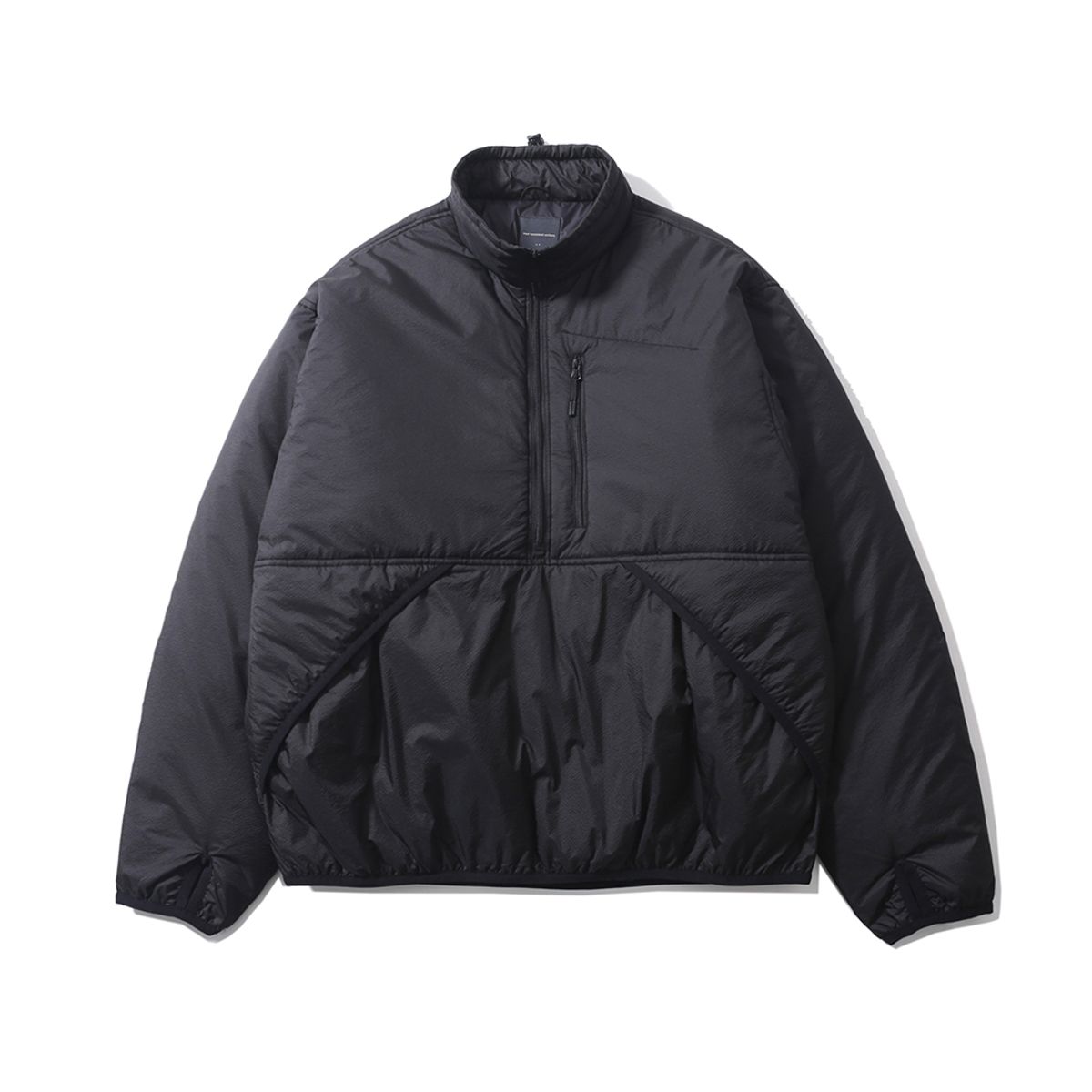 모이프(MOIF) [AW23]OVER TRACK INSULATED HALF-ZIP / BLACK