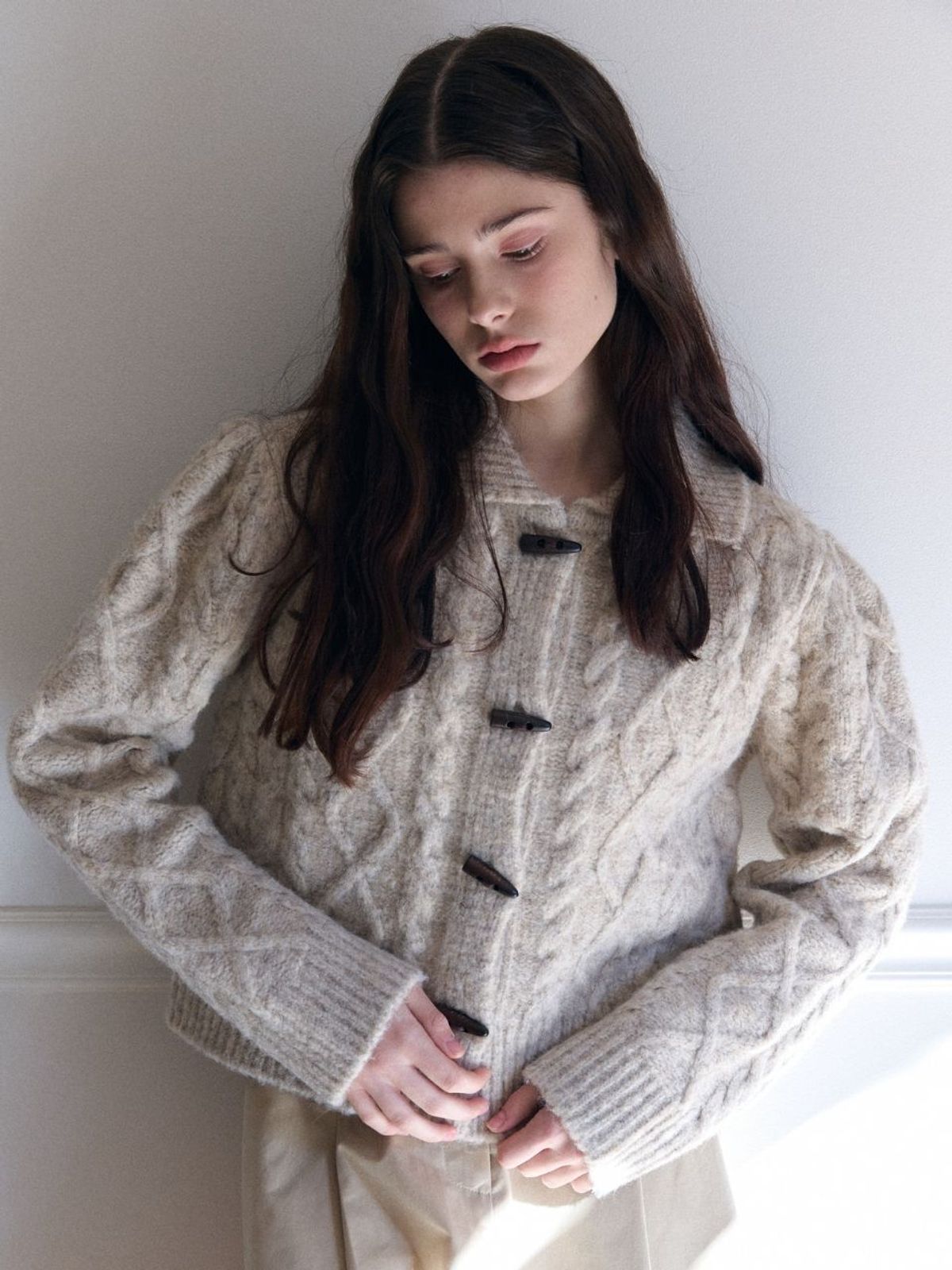 패브릭서울(FABRICSEOUL) fisher wool cable collar puff cardigan_beige