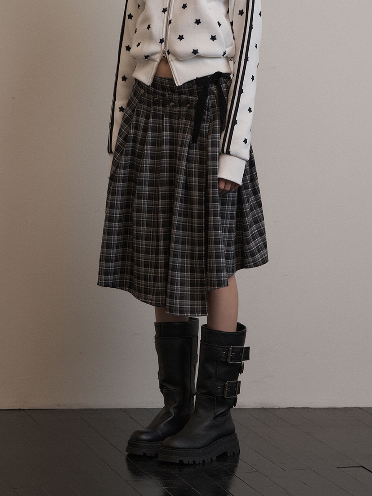 셋업이엑스이(SETUP-EXE) CHECK WRAP SKIRT / BLACK