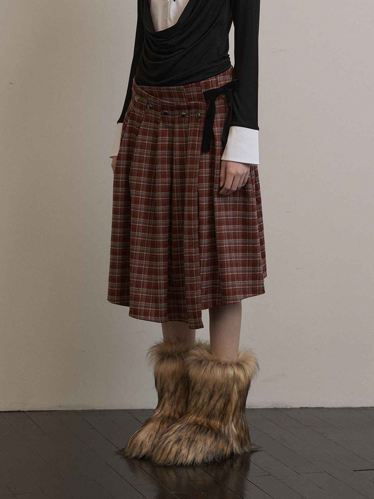 셋업이엑스이(SETUP-EXE) CHECK WRAP SKIRT / RED