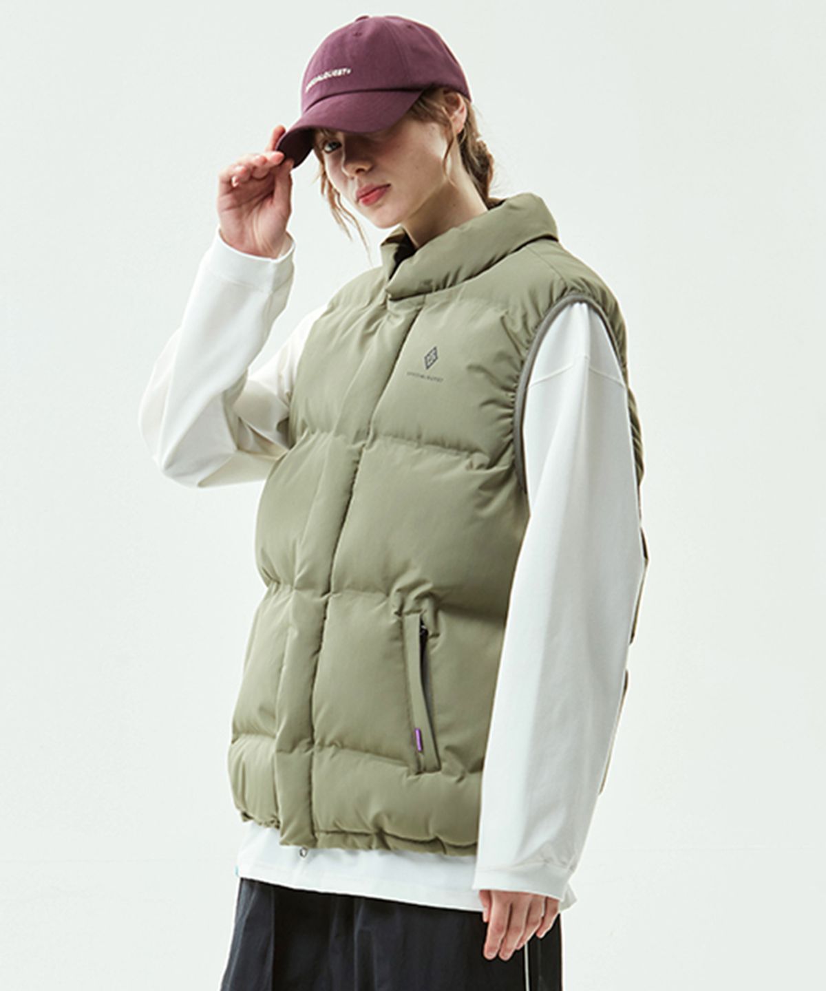 스페셜게스트(SPECIAL GUEST) V2 WELLON SEAMLESS PADDED VEST (Olive Branch)