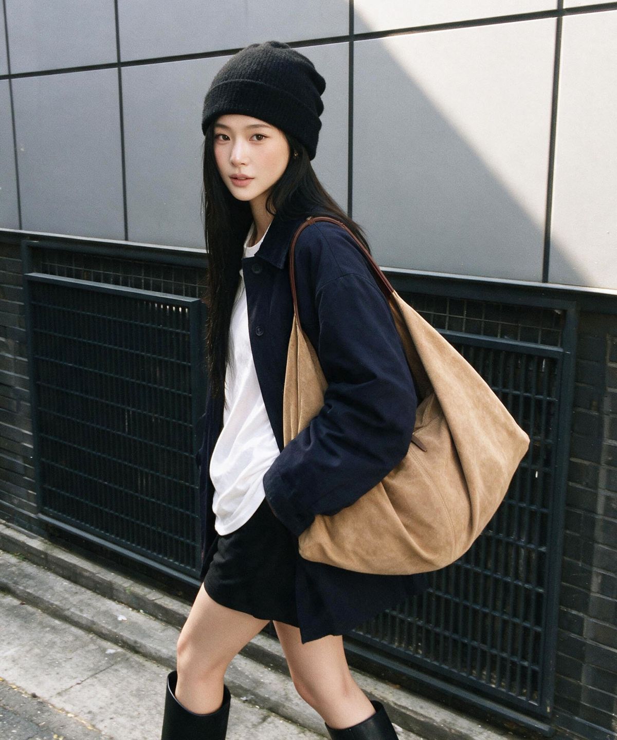 마스마룰즈(MASMARULEZ) 윙 스웨이드백 _베이지